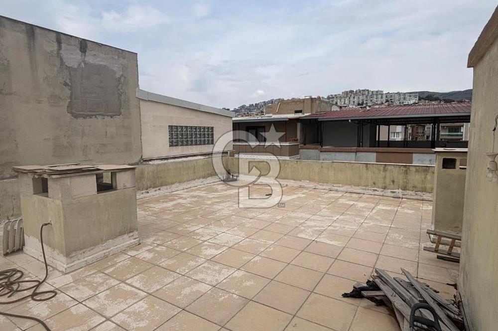 Çiğli Yeni Mahallede Eşyalı Teraslı Kiralık 3+1 Daire