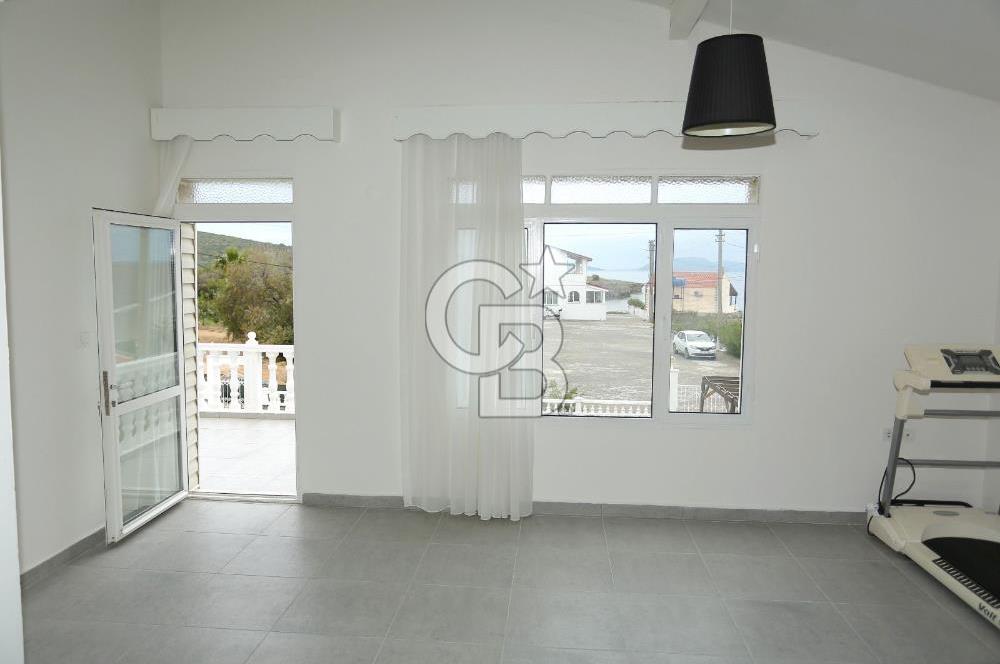 ÇEŞME ŞİFNE’DE GENİŞ BAHÇELİ 7+1 MÜSTAKİL VİLLA