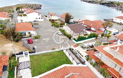 ÇEŞME ŞİFNE’DE GENİŞ BAHÇELİ 7+1 MÜSTAKİL VİLLA