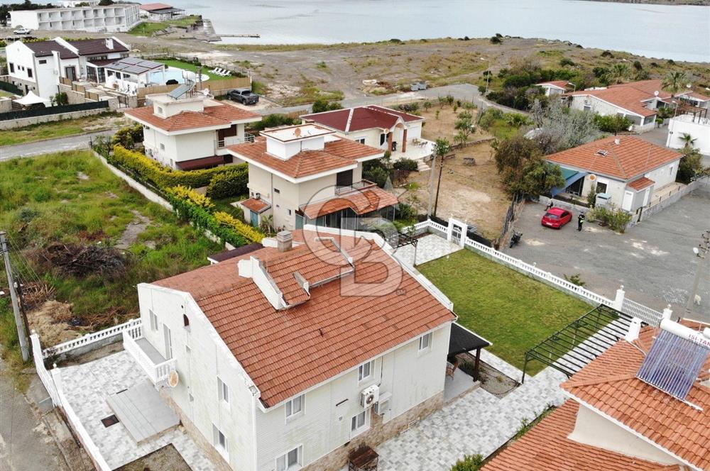 ÇEŞME ŞİFNE’DE GENİŞ BAHÇELİ 7+1 MÜSTAKİL VİLLA