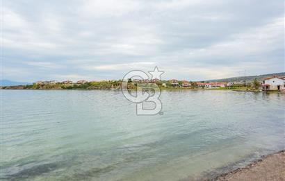 ÇEŞME ŞİFNE’DE GENİŞ BAHÇELİ 7+1 MÜSTAKİL VİLLA