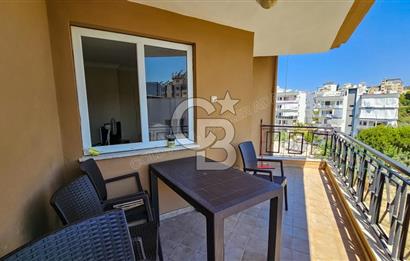 Kuşadası'nda Merkezi Konumda Ayrı Mutfaklı Satılık 1+1 Daire