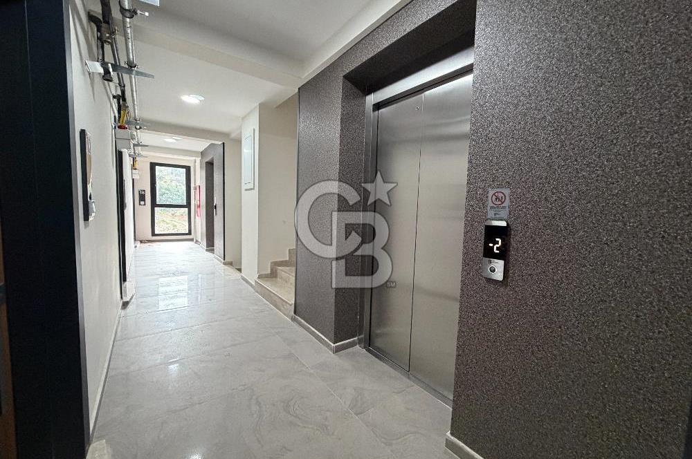 BUCA KURUÇEŞME’DE SATILIK 1+1 EŞYALI SIFIR ARA KAT DAİRE