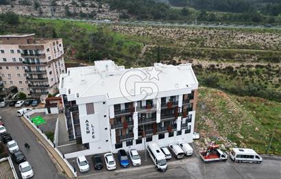 BUCA KURUÇEŞME’DE SATILIK 1+1 EŞYALI SIFIR ARA KAT DAİRE