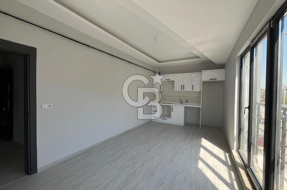 CB KİNG'DEN YENİ İZMİR YOLU CADDESİNE CEPHELİ 1+1 SATILIK DAİRE