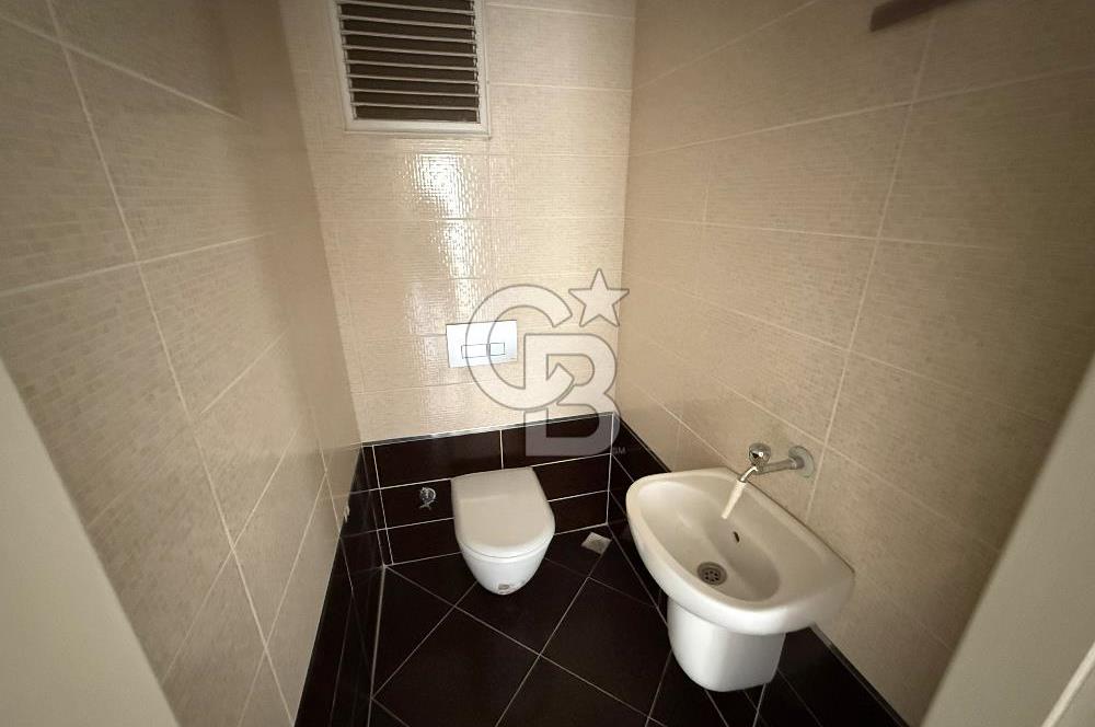 Ulukent Esmira Sitesi'nde 3+1 140 m² Kiralık Ferah Daire
