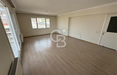 Ulukent Esmira Sitesi'nde 3+1 140 m² Kiralık Ferah Daire
