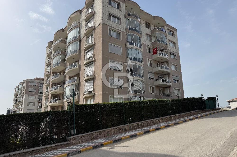 Ulukent Esmira Sitesi'nde 3+1 140 m² Kiralık Ferah Daire