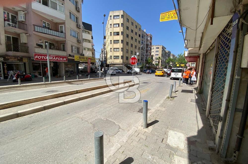 Kahramanlar  Akın Simavi Caddesinde Yatırımlık Depo