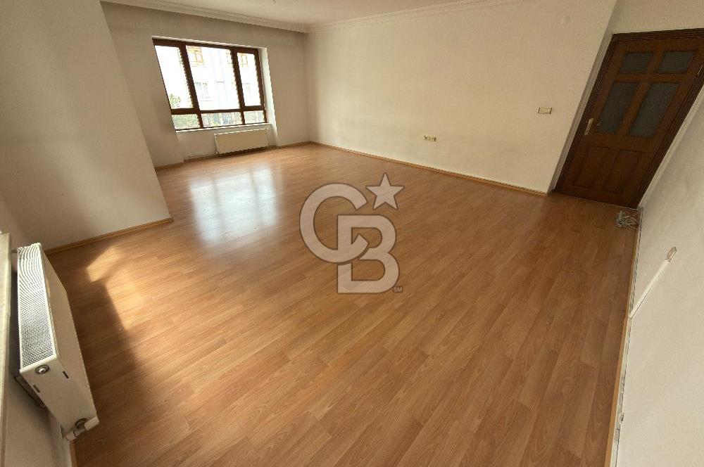 ÖVEÇLER VADİ YANI KABİL CAD.’DE GENİŞ  3+1 | KAPALI BALKON | 