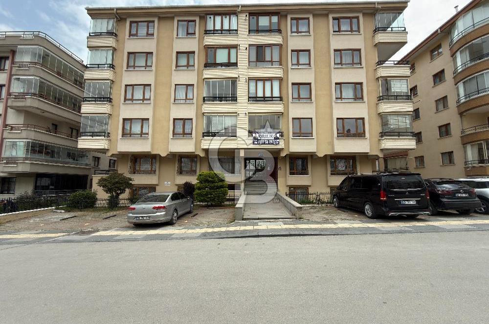 ÖVEÇLER VADİ YANI KABİL CAD.’DE GENİŞ  3+1 | KAPALI BALKON | 
