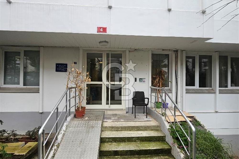 Acıbadem’in Merkezinde Kesintisiz Altyapılı, 1007 m² Prestijli Kurumsal Genel Müdürlük Binası