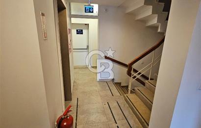 Acıbadem’in Merkezinde Kesintisiz Altyapılı, 1007 m² Prestijli Kurumsal Genel Müdürlük Binası