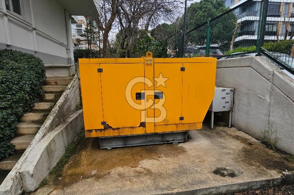 Acıbadem’in Merkezinde Kesintisiz Altyapılı, 1007 m² Prestijli Kurumsal Genel Müdürlük Binası