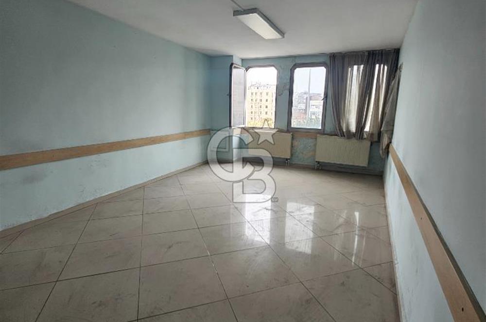 Fatih Aksaray’ın Kalbinde, Banka Kiracılı, 2.004 m² Satılık Prestijli Ticari Bina