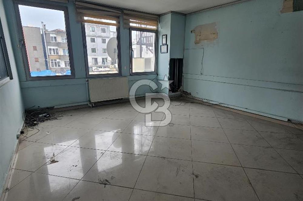 Fatih Aksaray’ın Kalbinde, Banka Kiracılı, 2.004 m² Satılık Prestijli Ticari Bina