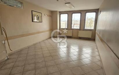 Fatih Aksaray’ın Kalbinde, Banka Kiracılı, 2.004 m² Satılık Prestijli Ticari Bina