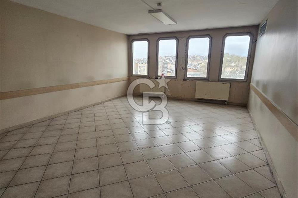 Fatih Aksaray’ın Kalbinde, Banka Kiracılı, 2.004 m² Satılık Prestijli Ticari Bina