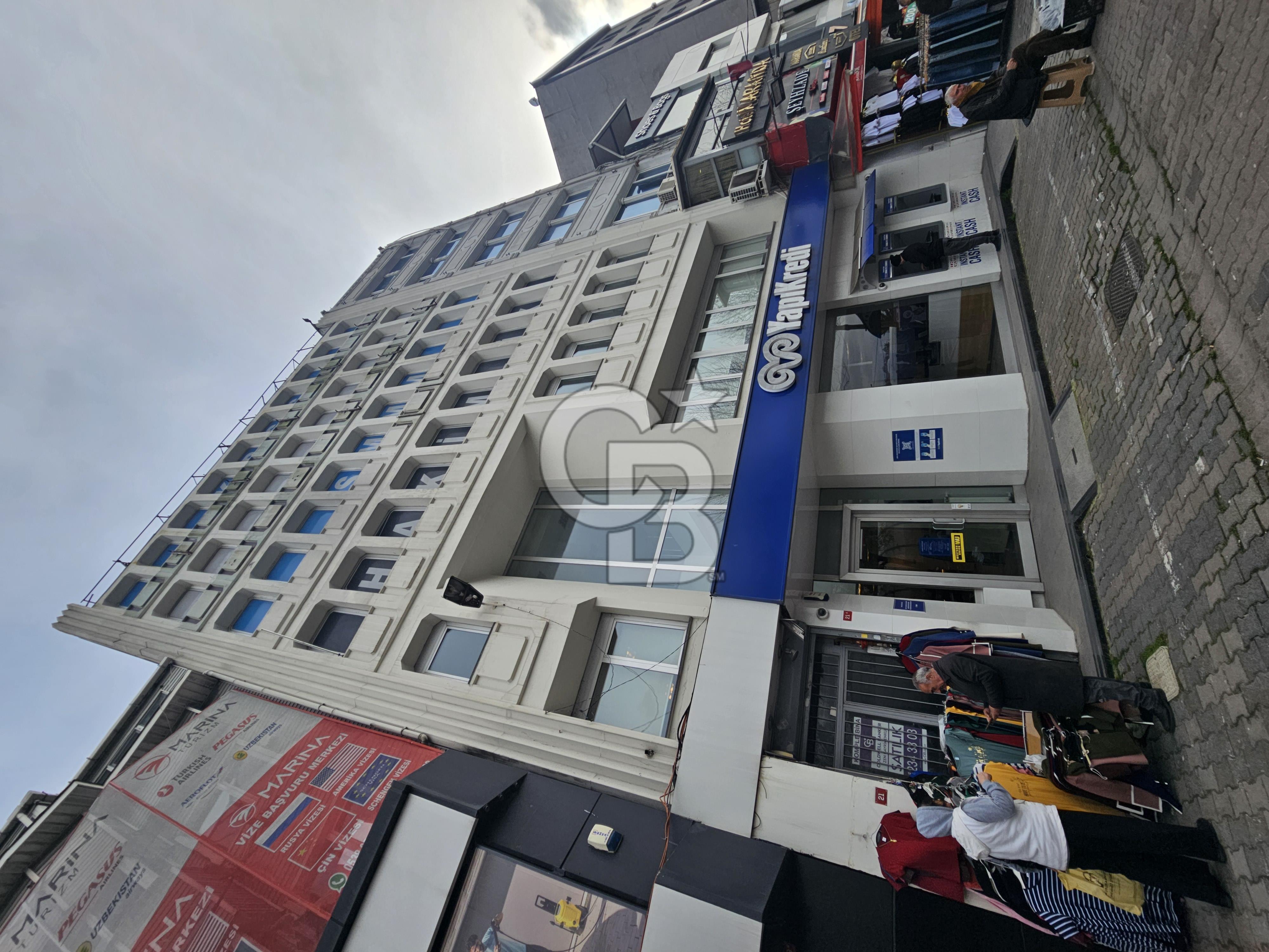 Fatih Aksaray’ın Kalbinde, Banka Kiracılı, 2.004 m² Satılık Prestijli Ticari Bina
