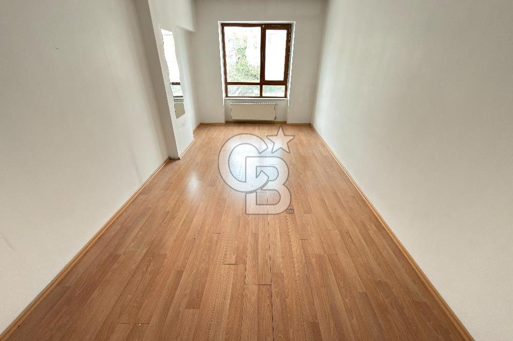 ÖVEÇLER VADİ YANI KABİL CAD.’DE GENİŞ  3+1 | KAPALI BALKON | 