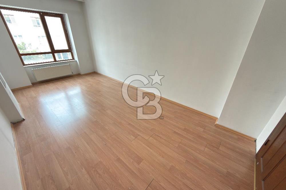 ÖVEÇLER VADİ YANI KABİL CAD.’DE GENİŞ  3+1 | KAPALI BALKON | 