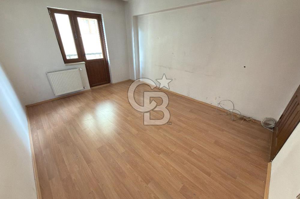 ÖVEÇLER VADİ YANI KABİL CAD.’DE GENİŞ  3+1 | KAPALI BALKON | 
