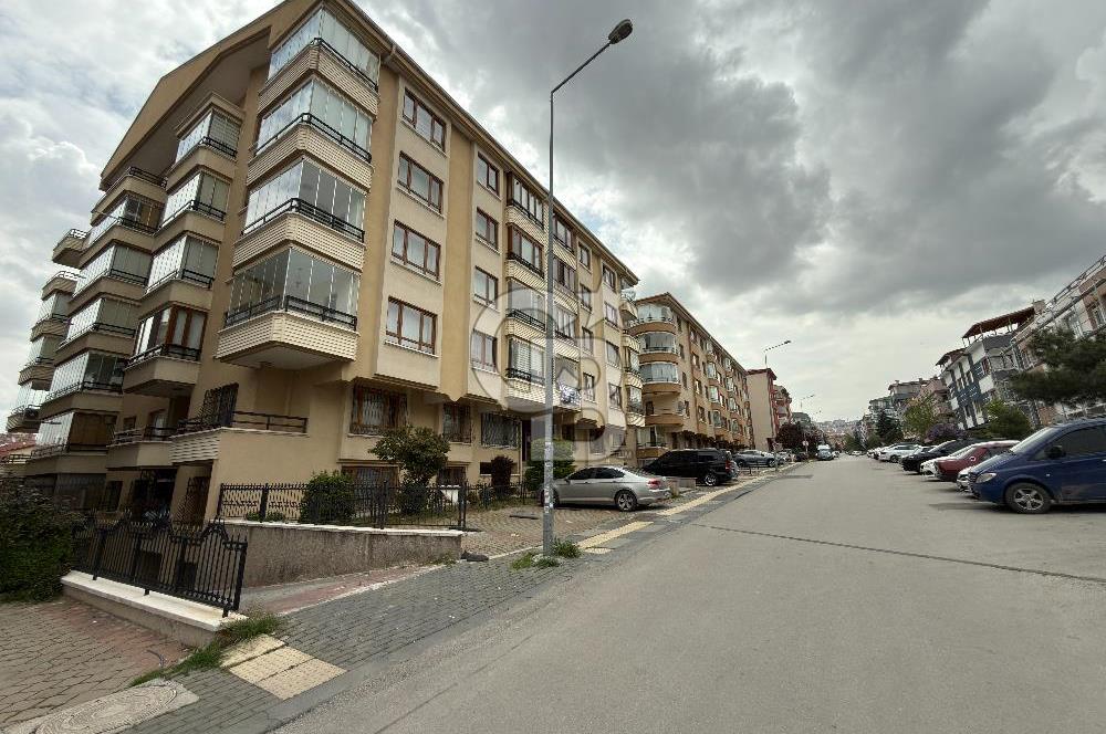 ÖVEÇLER VADİ YANI KABİL CAD.’DE GENİŞ  3+1 | KAPALI BALKON | 