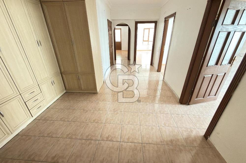 ÖVEÇLER VADİ YANI KABİL CAD.’DE GENİŞ  3+1 | KAPALI BALKON | 