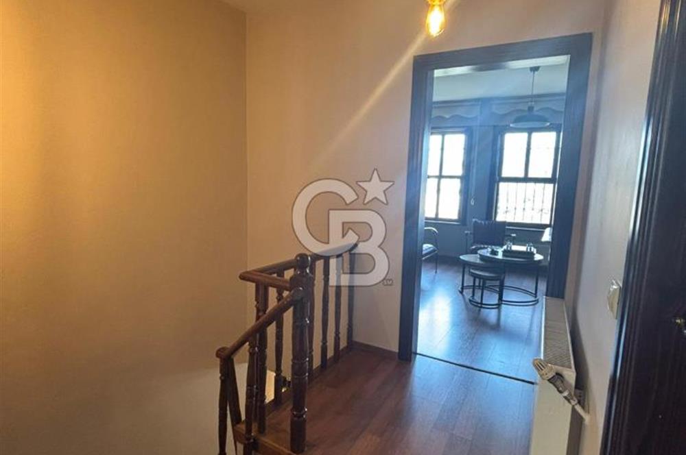 ÇENGELKÖYDE SATILIK MÜSTAKİL EV + ÖZEL OTOPARK + PEYZAJLI BAHÇE