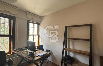 ÇENGELKÖYDE SATILIK MÜSTAKİL EV + ÖZEL OTOPARK + PEYZAJLI BAHÇE