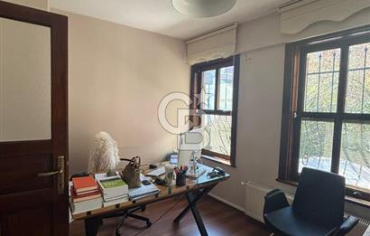 ÇENGELKÖYDE SATILIK MÜSTAKİL EV + ÖZEL OTOPARK + PEYZAJLI BAHÇE