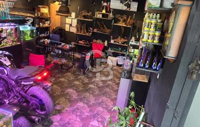ÜSKÜDAR DOĞANCILARDA DEPOLU, ÇOK AMAÇLI 325 M² DÜKKAN
