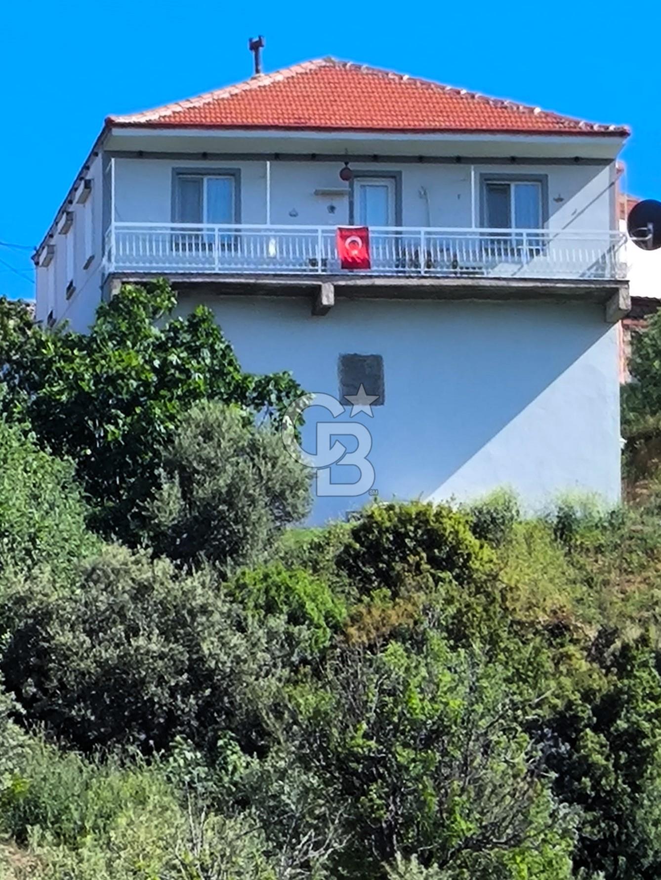 Seferihisar Beyler Köyü’nde Oturmaya Hazır Müstakil Köy Evi