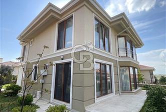 KARACAKAYA MEBUSKENT'TE GENİŞ BAHÇELİ, FERAH 3+1 VİLLA - 1 - 348908