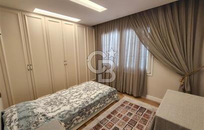 Alaçatı'da Havuzlu Müstakil Kiralık Villa