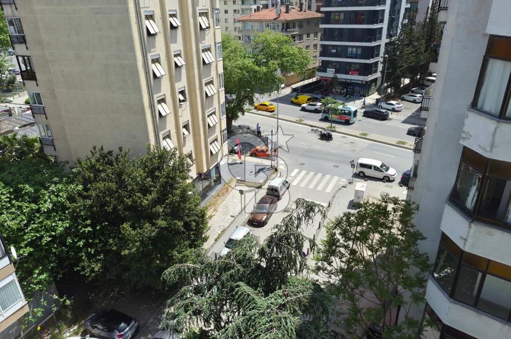 FAHRETTİN KERİM GÖKAY CADDESİ'NDE KİRALIK 3+1 125 M2 DAİRE