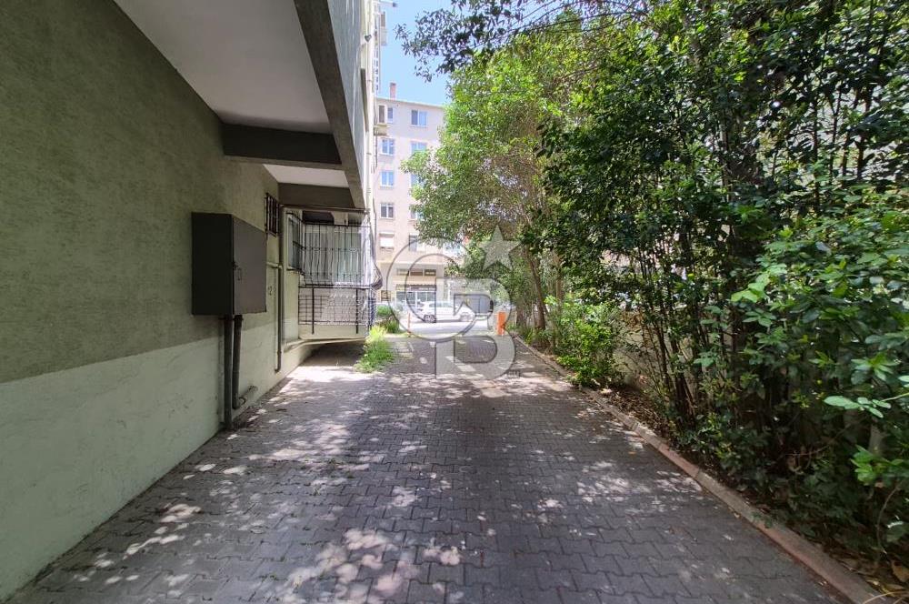 FAHRETTİN KERİM GÖKAY CADDESİ'NDE KİRALIK 3+1 125 M2 DAİRE