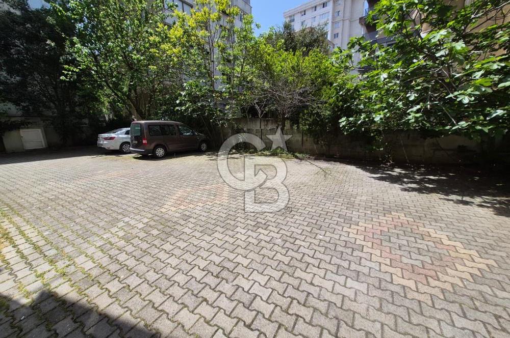 FAHRETTİN KERİM GÖKAY CADDESİ'NDE KİRALIK 3+1 125 M2 DAİRE