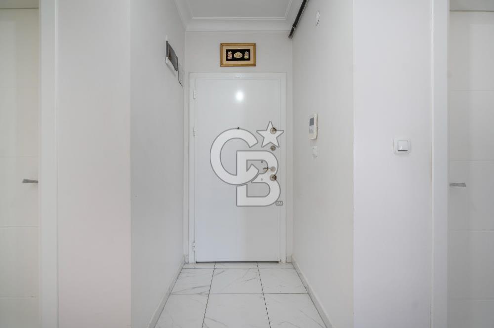 Güzelyalı Eğitim Mahallesinde Deniz Manzaralı Havuzlu Sitede 2+1