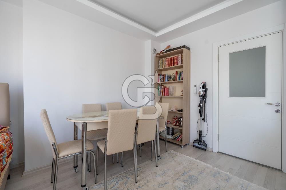Güzelyalı Eğitim Mahallesinde Deniz Manzaralı Havuzlu Sitede 2+1