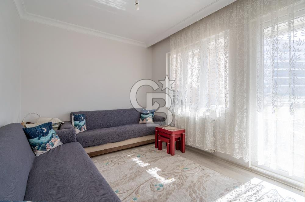 Güzelyalı Eğitim Mahallesinde Deniz Manzaralı Havuzlu Sitede 2+1