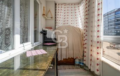 Güzelyalı Eğitim Mahallesinde Deniz Manzaralı Havuzlu Sitede 2+1