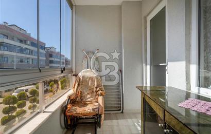 Güzelyalı Eğitim Mahallesinde Deniz Manzaralı Havuzlu Sitede 2+1