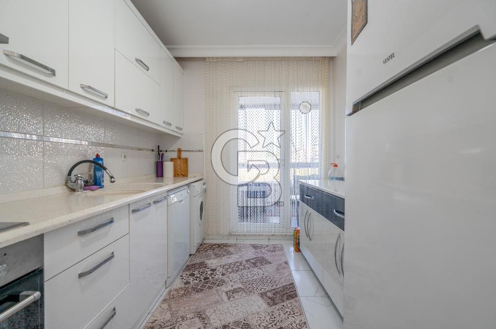 Güzelyalı Eğitim Mahallesinde Deniz Manzaralı Havuzlu Sitede 2+1