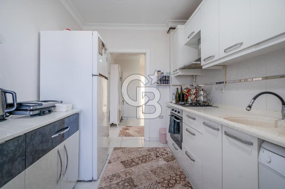 Güzelyalı Eğitim Mahallesinde Deniz Manzaralı Havuzlu Sitede 2+1