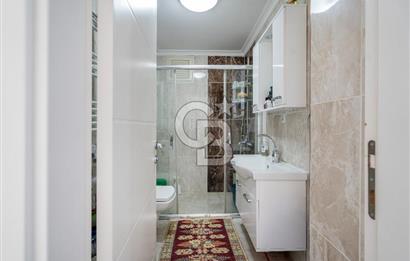 Güzelyalı Eğitim Mahallesinde Deniz Manzaralı Havuzlu Sitede 2+1