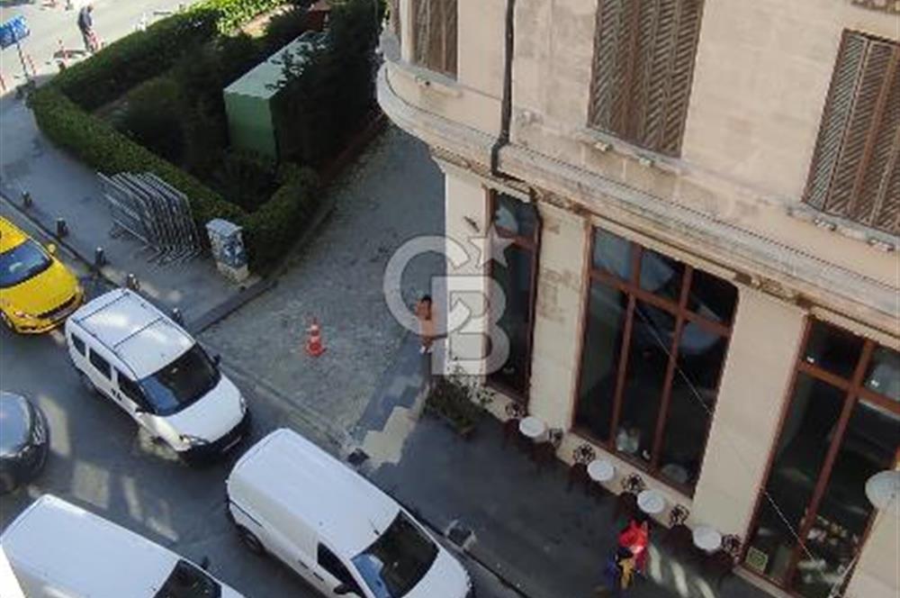 ŞİŞHANE, OKÇU MUSA CAD. ÜZERİNDE, 70M2, 2+1, BOŞ SATILIK OFİS