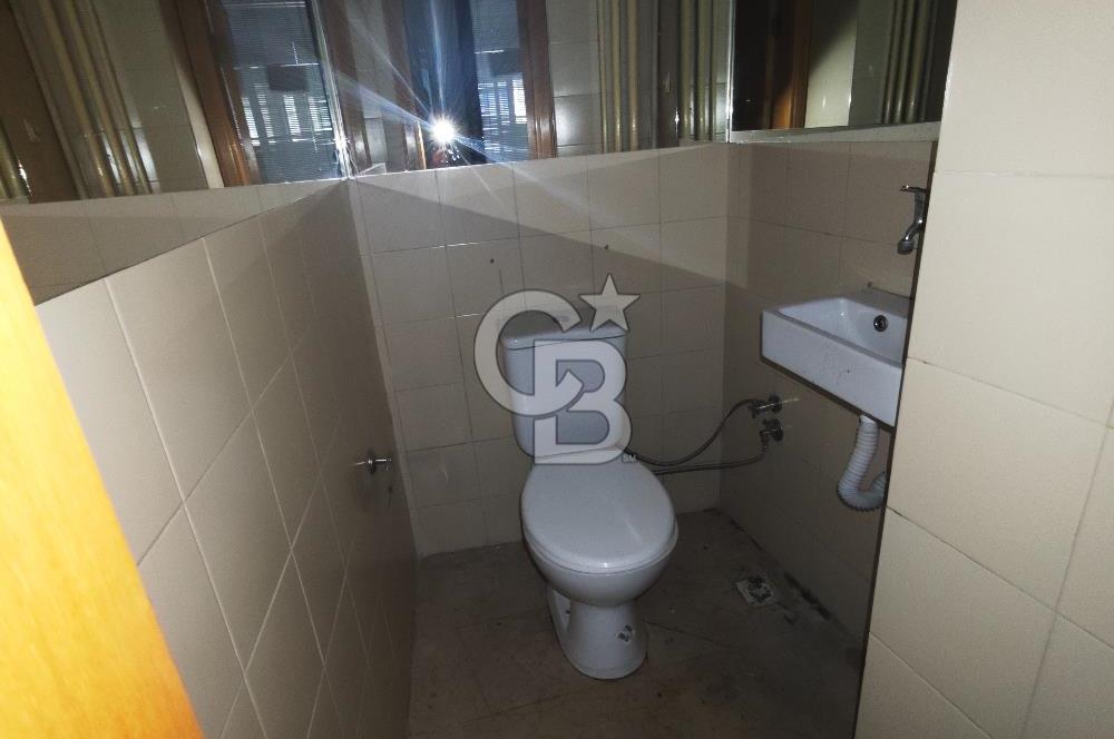 ŞİŞHANE OKÇU MUSA CADDESİ ÜZERİNDE 130M2, BOŞ OFİS KATI