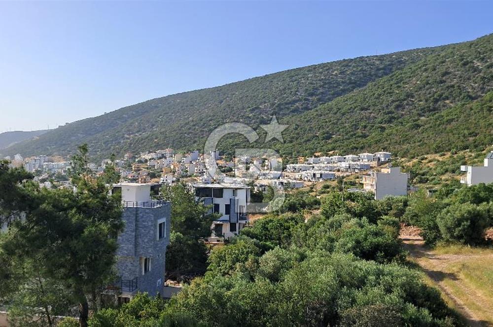 Akbükte Kiralık Deniz Manzaralı 3+1 Bahçe Tripleks