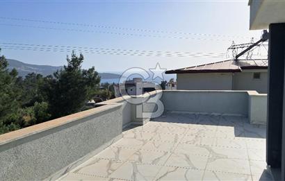 Akbükte Kiralık Deniz Manzaralı 3+1 Bahçe Tripleks